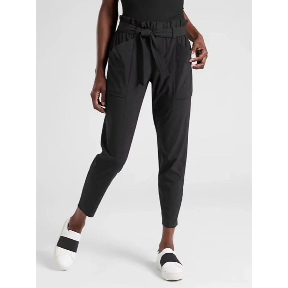 5 for $25 sale ⭐️ Athleta Skyline Pants - Picture 1 of 3